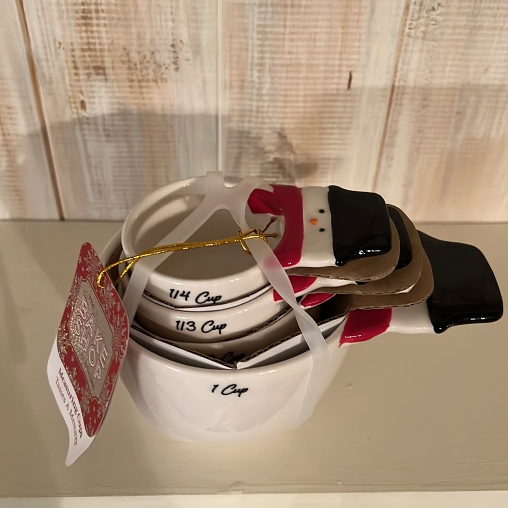 NWT the bake shop snowman measuring‎ cups